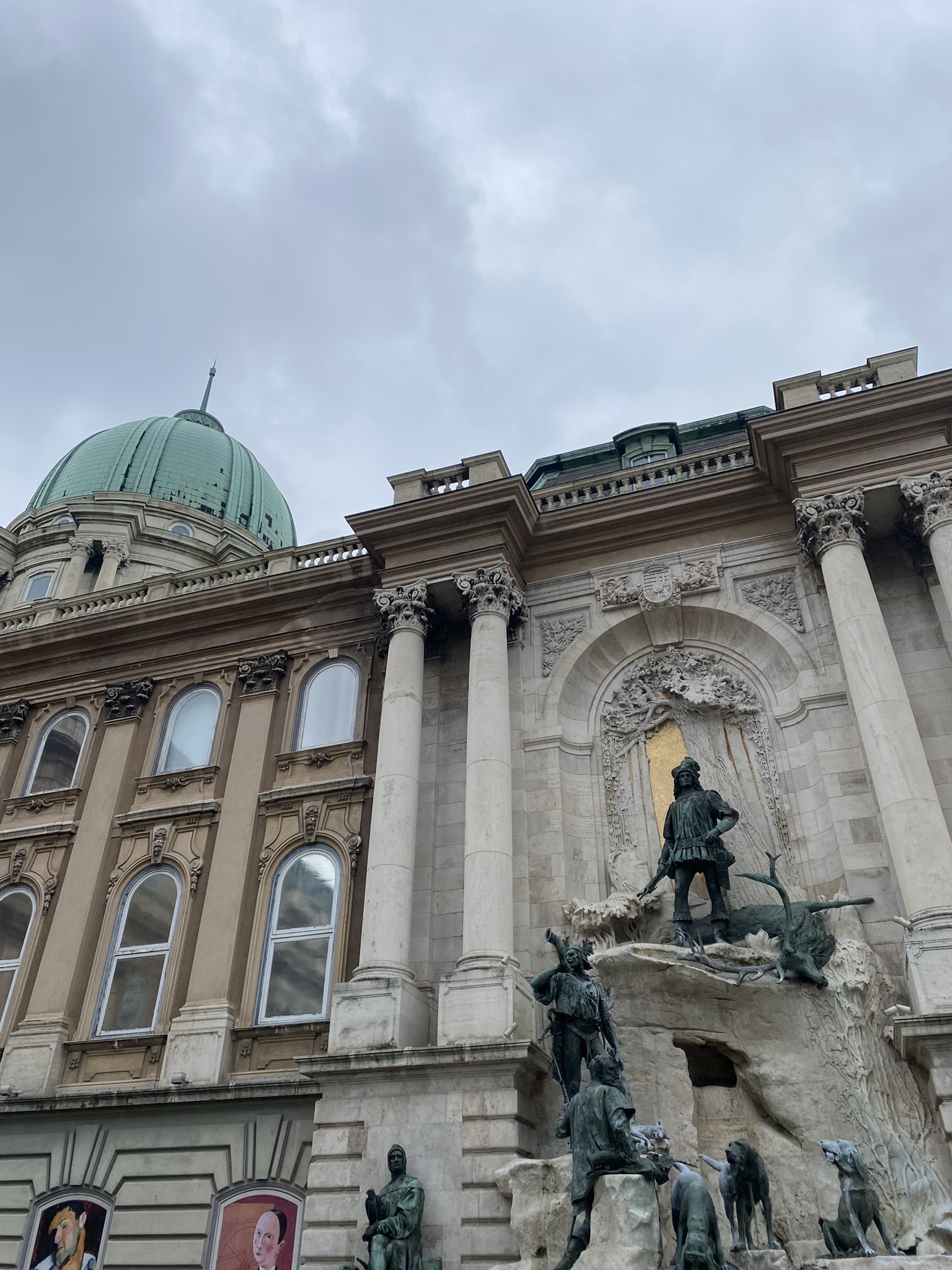 Budapešť