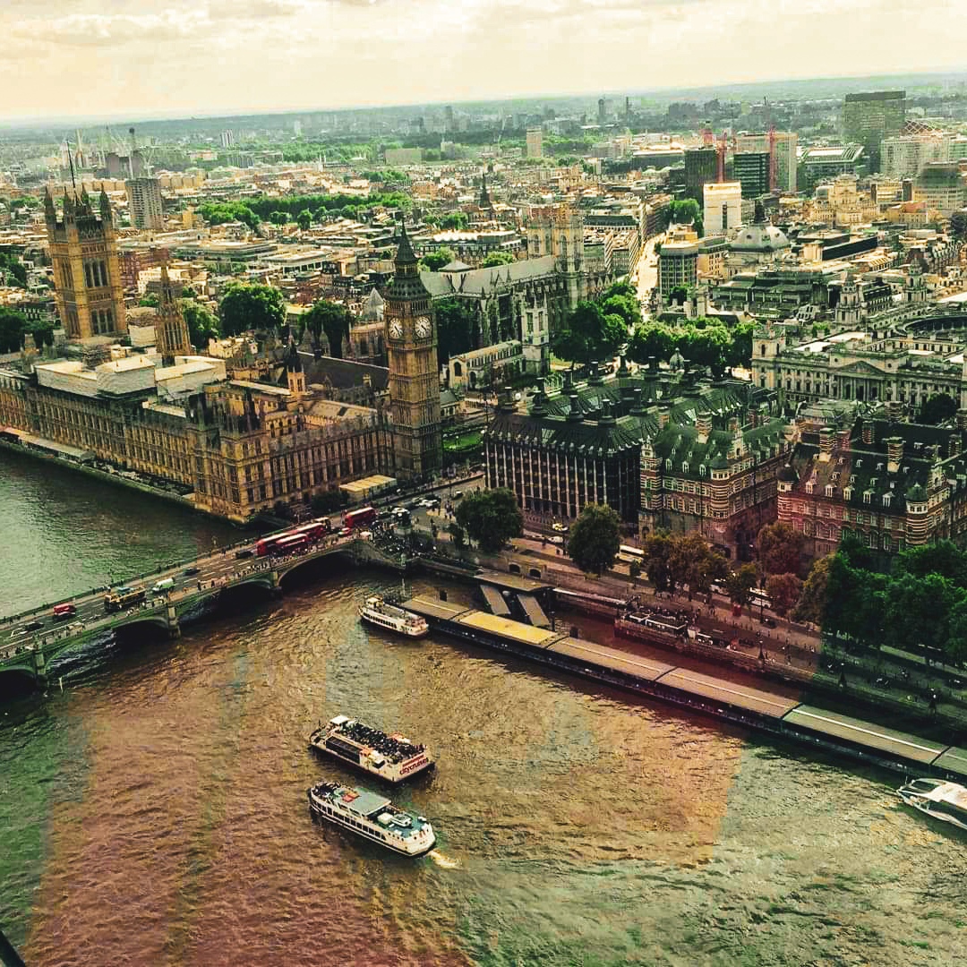 view from the London Eye (647kB)